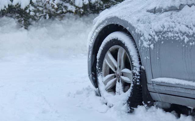 雪道・ぬかるみ・砂地でのスタック